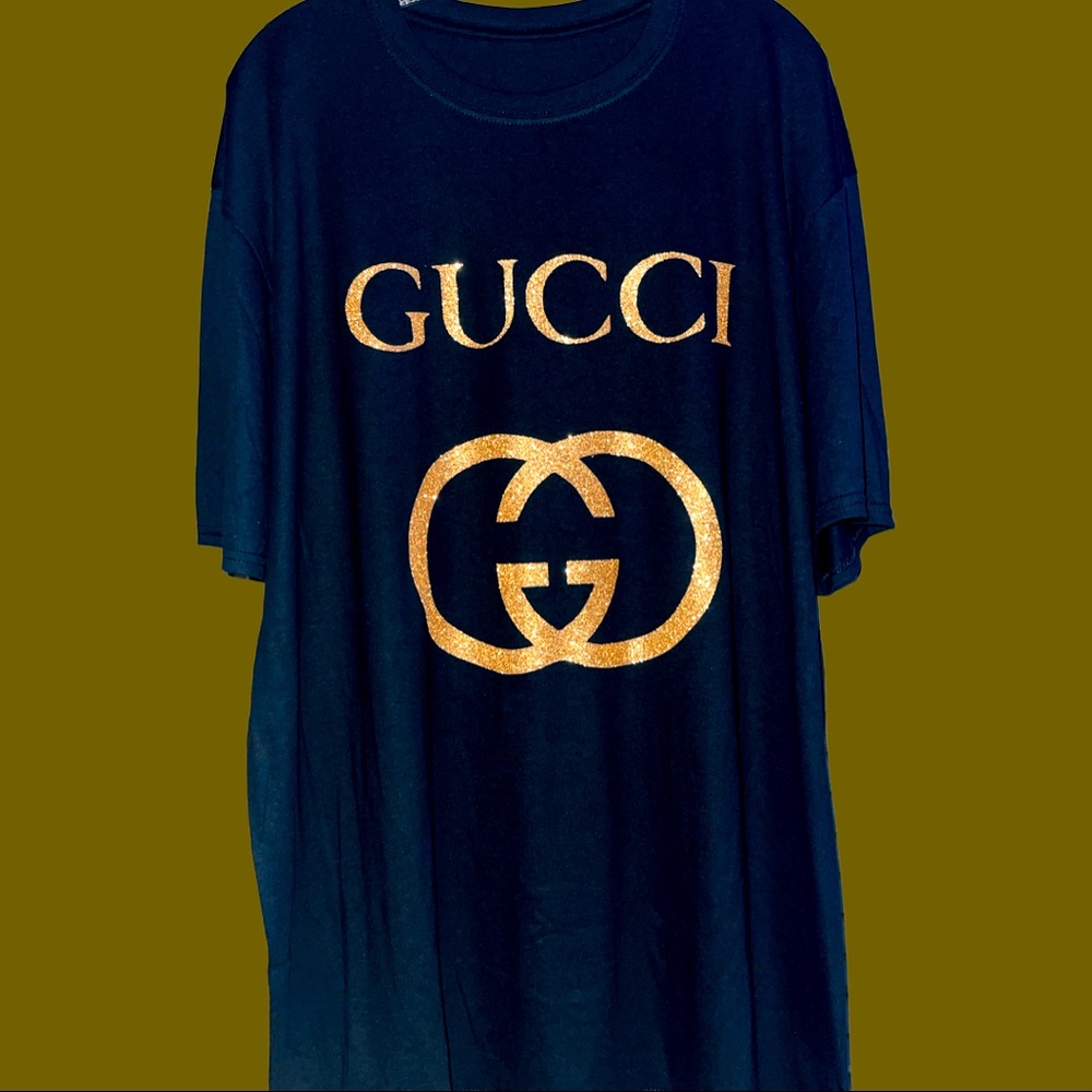Black T-shirt